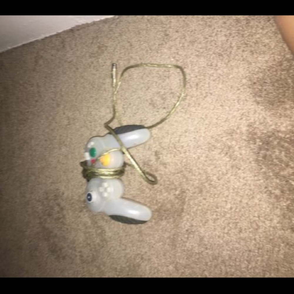 GameCube - Picture 3 of 8